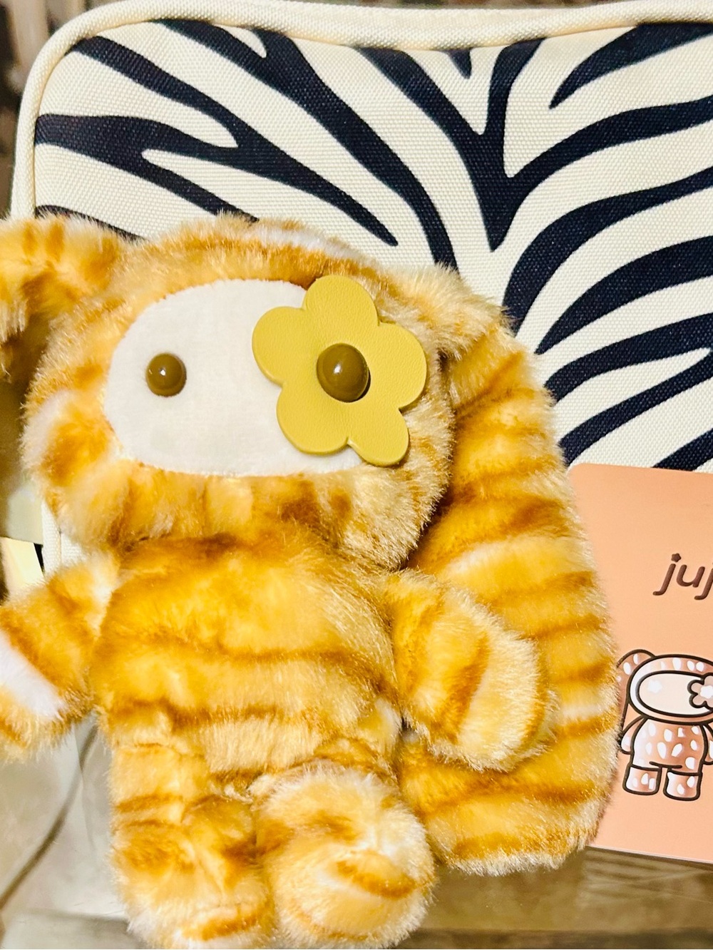 Juju Animal Print series - Elzo!